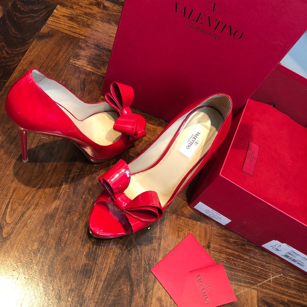 Valentino red bow heels size 9.5 (eu 39.5) lk new!